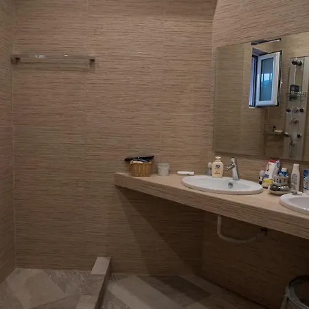 Garden Patra Flámbouras