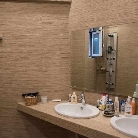 Βίλα Garden Patra *