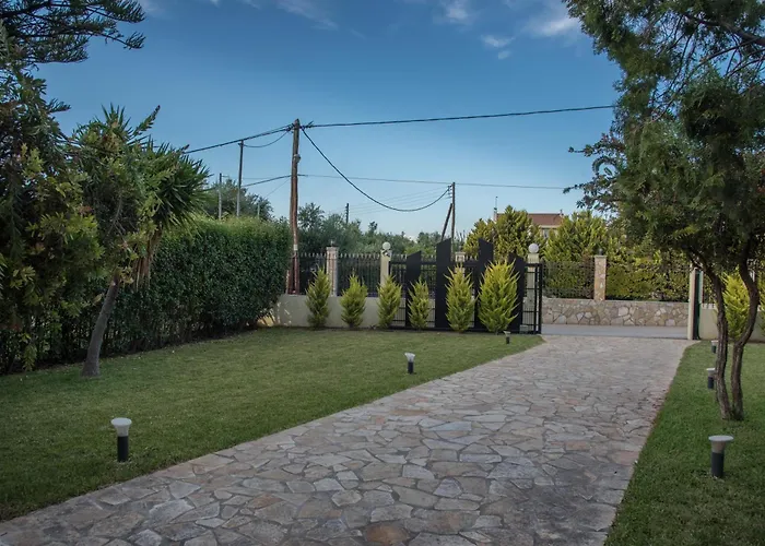 Vila Garden Patra Flámbouras